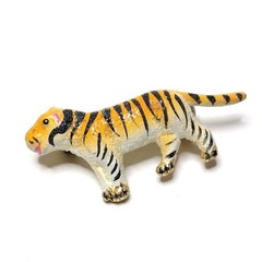 Small Vtg Sugared Enamel on Metal Tiger Brooch Kitschy Cat Pin RARE HTF