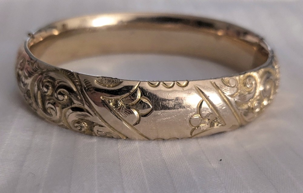 Victorian Gold Filled bangle Detailing A Floral Scrollwork
