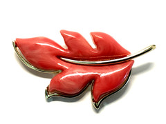 Sarah Coventry Autumn Splendor Pink Leaf Brooch-MCM Signed
