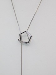 A183-VINTAGE NECKLACE~LARIAT STYLE~SILVER TONE/COPPER~FITS ALL