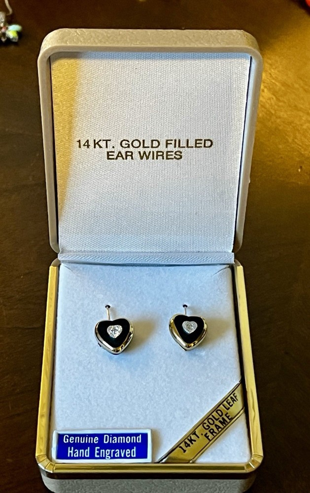 New Vintage Natural Diamond Etched Black Heart 14K Leaf Earrings Earring GF Hook