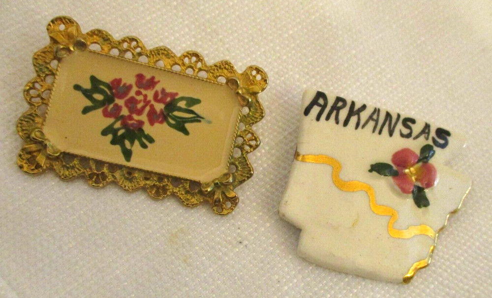 Lot of 2 Miscellaneous Pins (SKU# 1635)