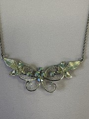 VINTAGE STAR-ART STERLING SILVER FLORAL RHINESTONE ROMANTIC PENDANT NECKLACE 17″