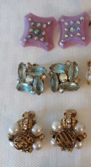Lot Collection of 14 pairs of Vintage Clip-On Earrings Rhinestones Faux Pearls