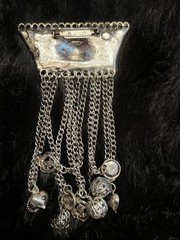 Antique imitation Silver tone Filigree Intricate Ornate Dangle Brooch