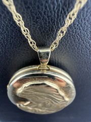 PPC Princess Pride Creations 1/20 14k Gold Filled St. Mary Locket Photo Pendant