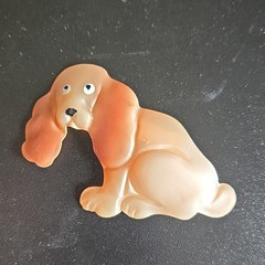 Vintage Cocker Spaniel Dog Brooch Pin Molded Plastic Novelty Jewelry 1940s 1950s