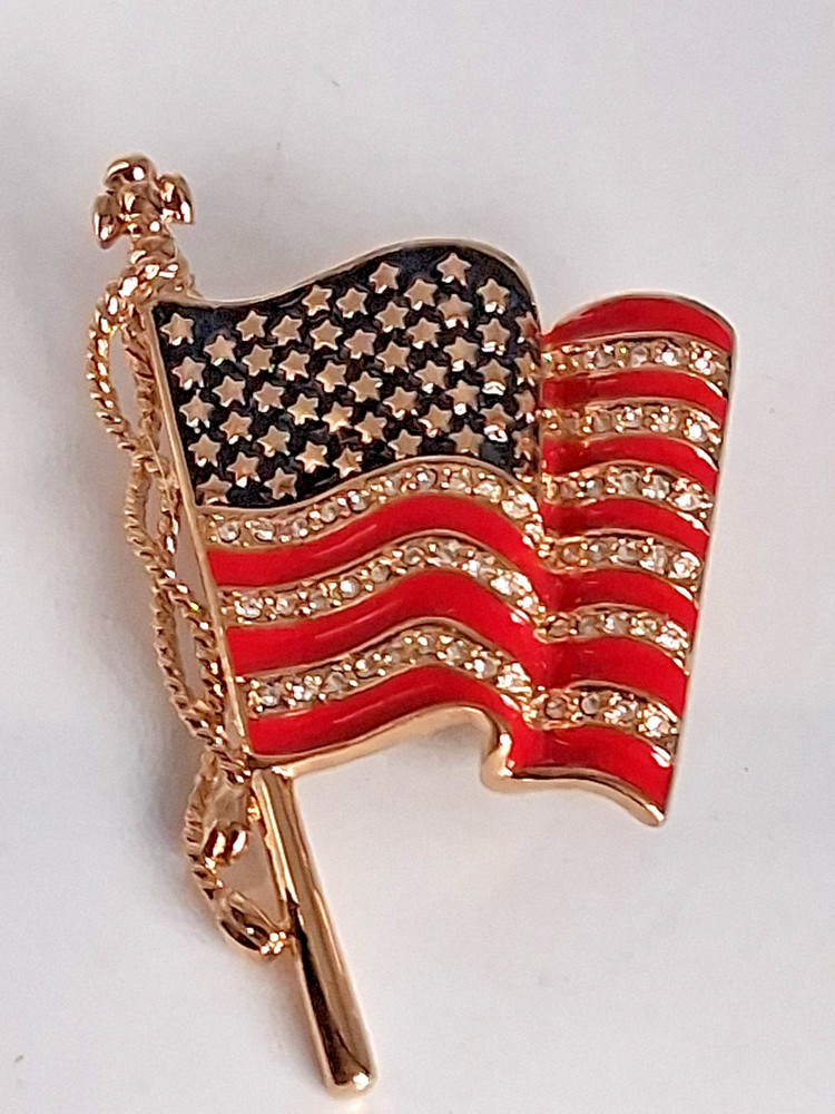 VTG MONET 911 ENAMELED RHINESTONE USA AMERICAN FLAG PIN BROOCH INSCRIBED ON BACK