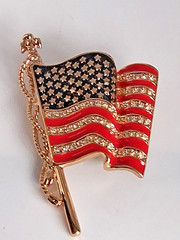 VTG MONET 911 ENAMELED RHINESTONE USA AMERICAN FLAG PIN BROOCH INSCRIBED ON BACK