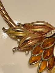 vintage early trifari necklace and bracelet set. as found. unsigned but pictured