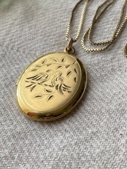 Vintage Yellow Gold Filled Picture Locket Pendant Necklace Engraved Birds