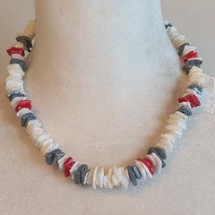 Vintage 90s White Red Gray Big Puka Shell Chip Necklace