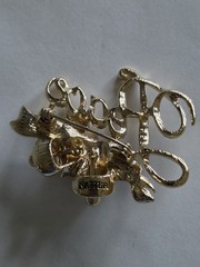 Vtg Napier Crystal ‘Peace’ with Holly Brooch in Box