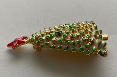 VINTAGE VERO CHRISTMAS TREE BROOCH PIN 3D PINE CONE ENAMEL GOLD RARE MCM HTF 33