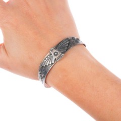6.3″ Vintage Fred Harvey era Thunderbird sterling silver cuff bracelet