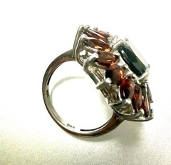 Vintage Sunflower Sterling Silver Ring Center Round Marquise-Cut Dark Red Gems