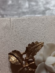 Vtg Signed AJC Carved Faux Ivory Rose Flower Brooch Pin Gold-tone 3D Retro