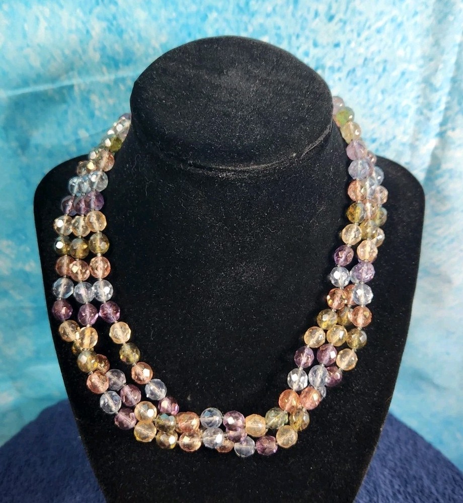 Ladies Glamorous Multi-Colored 3 strands of glass beads Necklace 17″ NWOB