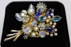 Vintage Rhinestone Faux Pearl Brooch Clip Earrings Set Blue AB Gold Tone Retro