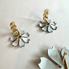 Large Vtg 1960s Gold Tone Navy Blue Enamel Flower Brooch Pin Earrings Set NICE!!