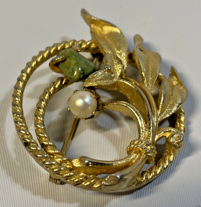VTG “Jade Garden” by Sarah Coventry Floral Brooch w/Jade Stone & Cultured Pearl