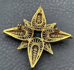 Vintage 80s HUGE Gold Tone Filigree Star Brooch Celestial Green Rhinestone Pin