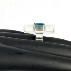 Modernist Lucite Ring Clear Blue Rhinestone Size 7.75-8 Chunky Post Modern