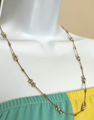 📿 VTG AVON FAUX PEARL CLUSTER NECKLACE • GOLDTONE TWISTED STATIONS • 24″