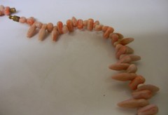 Vintage Art Deco Baby Teeth Shape Rose Pink Angel Skin Coral Necklace – Unique