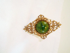 Jade Green Color Bakelite Cabochon & Brass Brooch Pin
