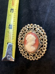 Vintage Cameo Brooch 2” B-23