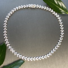 Vintage Necklace Art Glass Estate Jewelry Pre-Owned Rhodium Plated 16″ Choker