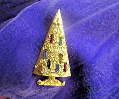 VTG MYLU CHRISTMAS TREE BROOCH EARRING RAREST RHINESTONES CRYSTALS CATHEDRAL MCM
