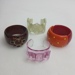 Lot Of 4 VTG Chunky Acrylic/Lucite Bracelets