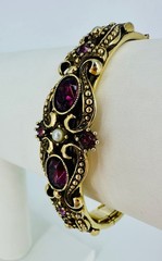 Vintage Avon 1974 Queensbury Victorian Style Purple Rhinestone Hinged Bracelet