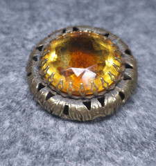 Vintage Art Noveau/Victorian Style Amber Glass Pendant Bronze/Brass Tone