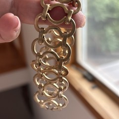 VTG Trellis Pattern Bracelet 1″ Wide Gold Tone Fold Over Latch