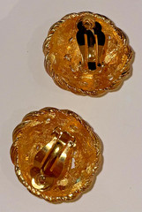 Vintage Anne Klein Gold-tone textured Multi Strand Rope Design clip-on Earrings.