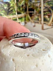 Ladies ESTATE Platinum NATURAL Round Diamond Band Ring