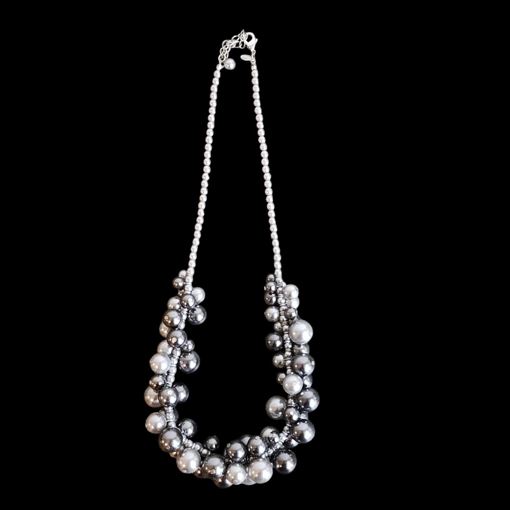 ​RMN Vintage Faux Pearl Cluster Statement Necklace Silver Gray Chunky Bib Drop