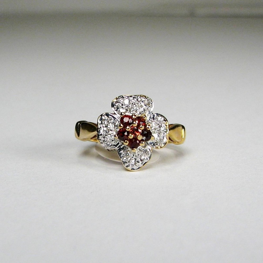 Cubic Zirconia Ring Garnet Red Stones 18K Gold Plated Size 7 Flower Vintage NOS