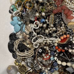 4 Lb + Mixed Costume Jewelry Severely Tangled Lot Wearable & Repair Vintage Hunt