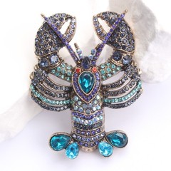 Playful Style Color-Blocked Lobster Brooch: Ornamental Clothing Pin, Ideal Gift