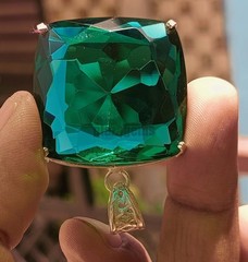 120 Ct Natural Vivid Green Colombian Emerald Cushion Certified Pendant