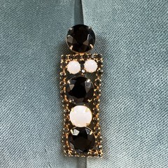 VINTAGE 1980’s BLACK RHINESTONE & MILK GLASS DANGLE CHANDELIER EARRINGS