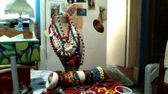 large lot of vintage jewelry all wearablePLEASE LOOKAT ALL PHOTOS TO SEE ALL