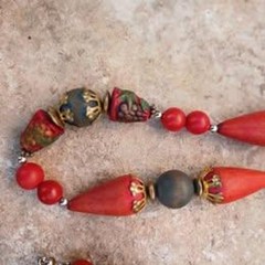Vintage Wood Beaded Necklace Red Green Gold Tone Filigree Boho 36″