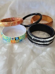 Vintage Lot of 5 Various Styles & Colors Bangle Bracelets