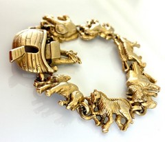 Vintage signed AJC Noah’s Ark gold tone link bracelet animals 7 inches