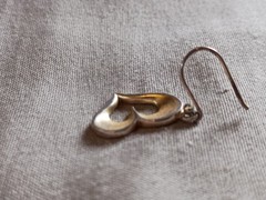 Vintage SU Thailand Sterling Silver Unique Shape Heart Pierced Earrings.